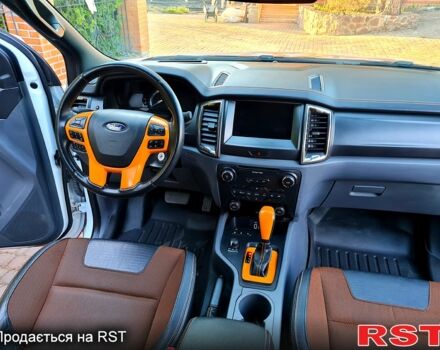 Білий Форд Рейнджер, об'ємом двигуна 3.2 л та пробігом 92 тис. км за 29500 $, фото 4 на Automoto.ua