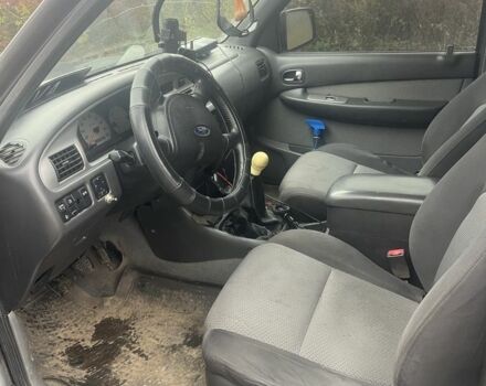 Черный Форд Рейнджер, объемом двигателя 2.5 л и пробегом 186 тыс. км за 7148 $, фото 6 на Automoto.ua