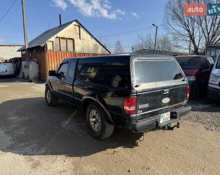 Черный Форд Рейнджер, объемом двигателя 4 л и пробегом 200 тыс. км за 4500 $, фото 4 на Automoto.ua