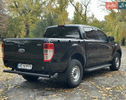 Черный Форд Рейнджер, объемом двигателя 2 л и пробегом 190 тыс. км за 29000 $, фото 11 на Automoto.ua
