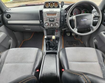 Красный Форд Рейнджер, объемом двигателя 3 л и пробегом 166 тыс. км за 8025 $, фото 20 на Automoto.ua