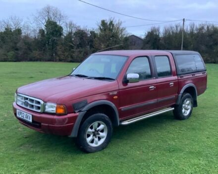 Красный Форд Рейнджер, объемом двигателя 2.5 л и пробегом 140 тыс. км за 4475 $, фото 1 на Automoto.ua