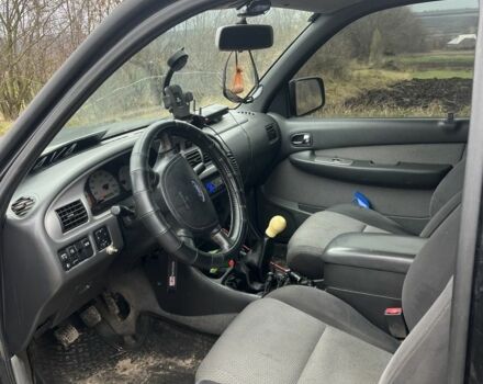 Форд Рейнджер, объемом двигателя 2.5 л и пробегом 186 тыс. км за 6000 $, фото 6 на Automoto.ua