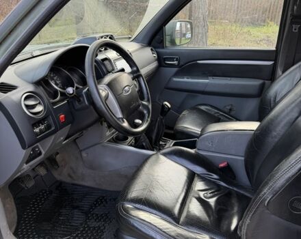 Зеленый Форд Рейнджер, объемом двигателя 2.5 л и пробегом 400 тыс. км за 5500 $, фото 7 на Automoto.ua