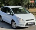 Белый Форд С-Макс, объемом двигателя 2 л и пробегом 320 тыс. км за 6499 $, фото 2 на Automoto.ua
