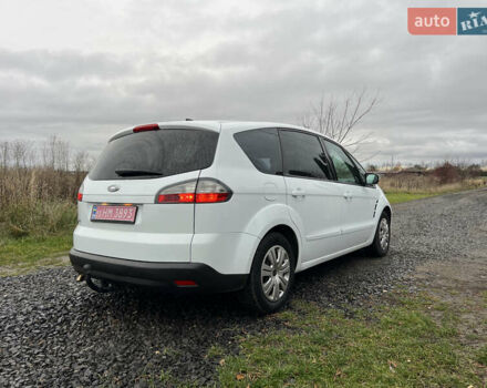 Белый Форд С-Макс, объемом двигателя 2 л и пробегом 180 тыс. км за 6450 $, фото 4 на Automoto.ua