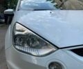 Білий Форд С-Макс, об'ємом двигуна 2 л та пробігом 200 тис. км за 7400 $, фото 3 на Automoto.ua