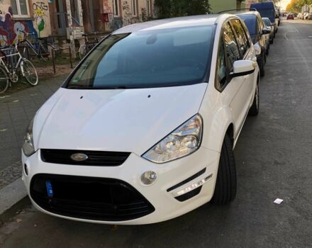 Белый Форд С-Макс, объемом двигателя 2 л и пробегом 275 тыс. км за 11109 $, фото 3 на Automoto.ua