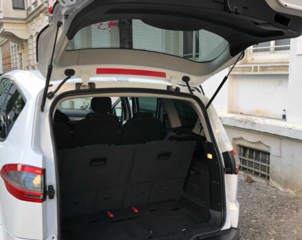 Белый Форд С-Макс, объемом двигателя 2 л и пробегом 275 тыс. км за 11109 $, фото 18 на Automoto.ua