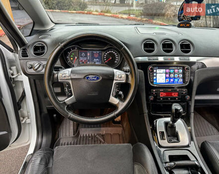 Білий Форд С-Макс, об'ємом двигуна 2 л та пробігом 145 тис. км за 8333 $, фото 15 на Automoto.ua