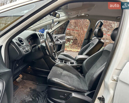 Білий Форд С-Макс, об'ємом двигуна 2 л та пробігом 145 тис. км за 8333 $, фото 8 на Automoto.ua