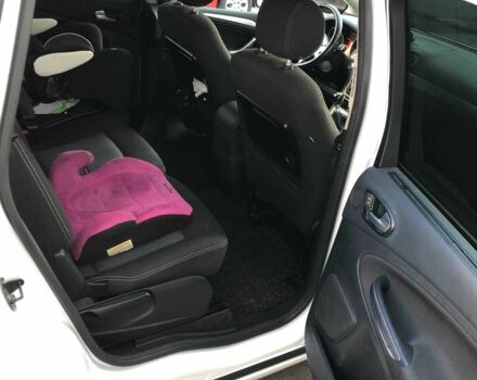 Белый Форд С-Макс, объемом двигателя 2 л и пробегом 275 тыс. км за 11109 $, фото 13 на Automoto.ua