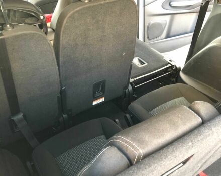 Белый Форд С-Макс, объемом двигателя 2 л и пробегом 275 тыс. км за 11109 $, фото 22 на Automoto.ua