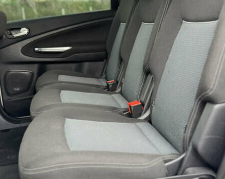 Белый Форд С-Макс, объемом двигателя 2 л и пробегом 200 тыс. км за 10500 $, фото 19 на Automoto.ua