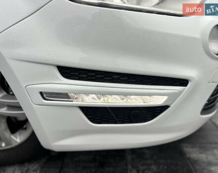 Білий Форд С-Макс, об'ємом двигуна 2 л та пробігом 198 тис. км за 10200 $, фото 28 на Automoto.ua