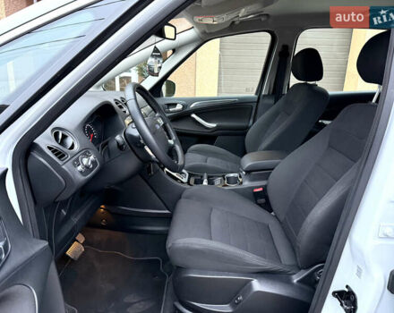 Белый Форд С-Макс, объемом двигателя 2 л и пробегом 176 тыс. км за 10346 $, фото 32 на Automoto.ua