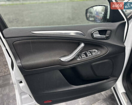 Білий Форд С-Макс, об'ємом двигуна 2 л та пробігом 198 тис. км за 10200 $, фото 32 на Automoto.ua