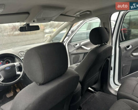 Білий Форд С-Макс, об'ємом двигуна 2 л та пробігом 198 тис. км за 10200 $, фото 37 на Automoto.ua