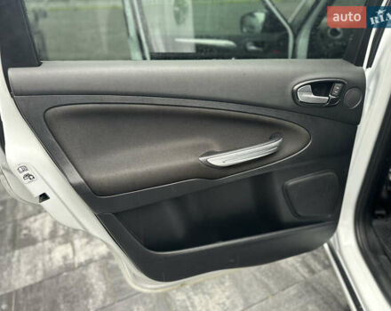 Білий Форд С-Макс, об'ємом двигуна 2 л та пробігом 198 тис. км за 10200 $, фото 36 на Automoto.ua