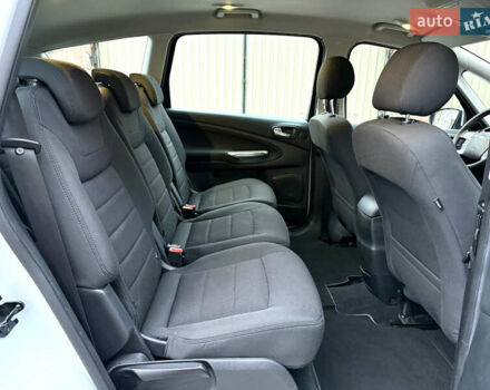 Белый Форд С-Макс, объемом двигателя 2 л и пробегом 176 тыс. км за 10346 $, фото 73 на Automoto.ua