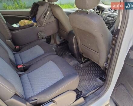 Білий Форд С-Макс, об'ємом двигуна 2 л та пробігом 165 тис. км за 9200 $, фото 4 на Automoto.ua