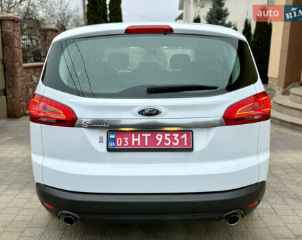 Белый Форд С-Макс, объемом двигателя 2 л и пробегом 176 тыс. км за 10346 $, фото 10 на Automoto.ua