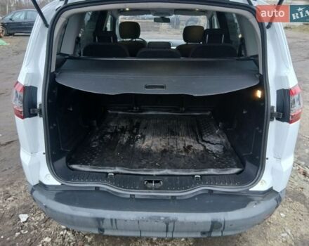 Белый Форд С-Макс, объемом двигателя 2 л и пробегом 262 тыс. км за 9500 $, фото 8 на Automoto.ua