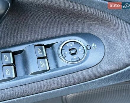 Белый Форд С-Макс, объемом двигателя 2 л и пробегом 252 тыс. км за 9900 $, фото 13 на Automoto.ua