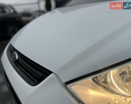 Білий Форд С-Макс, об'ємом двигуна 2 л та пробігом 198 тис. км за 10200 $, фото 12 на Automoto.ua