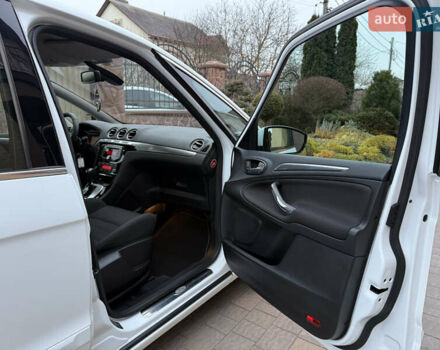 Белый Форд С-Макс, объемом двигателя 2 л и пробегом 176 тыс. км за 10346 $, фото 78 на Automoto.ua