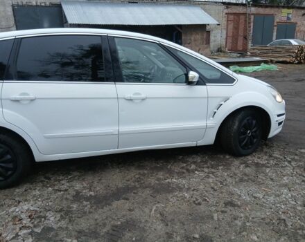 Белый Форд С-Макс, объемом двигателя 2 л и пробегом 261 тыс. км за 9300 $, фото 3 на Automoto.ua