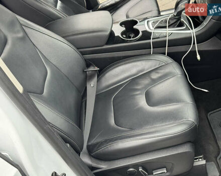 Форд С-Макс 2018 в Ровно на Automoto.ua Белый Форд С-Макс, объемом двигателя 2 л и пробегом 235 тыс. км за 19800 $, фото 8 на Automoto.ua