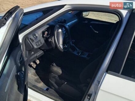 Білий Форд С-Макс, об'ємом двигуна 2 л та пробігом 344 тис. км за 6100 $, фото 1 на Automoto.ua