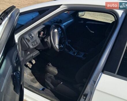 Білий Форд С-Макс, об'ємом двигуна 2 л та пробігом 344 тис. км за 6100 $, фото 1 на Automoto.ua