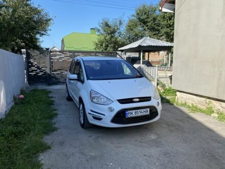 Белый Форд С-Макс, объемом двигателя 2 л и пробегом 308 тыс. км за 6120 $, фото 1 на Automoto.ua