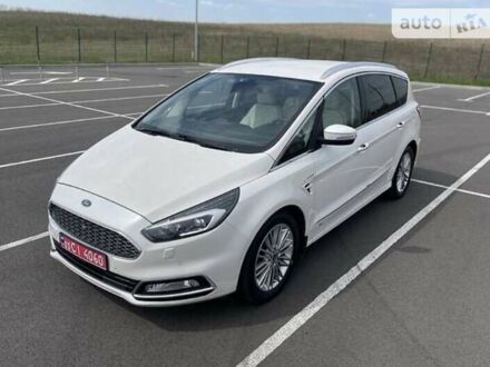 Белый Форд С-Макс, объемом двигателя 2 л и пробегом 229 тыс. км за 17654 $, фото 1 на Automoto.ua