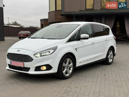 Форд С-Макс 2018 в Ровно на Automoto.ua Белый Форд С-Макс, объемом двигателя 2 л и пробегом 329 тыс. км за 17850 $, фото 1 на Automoto.ua