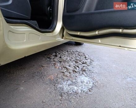 Бежевый Форд С-Макс, объемом двигателя 2 л и пробегом 336 тыс. км за 5900 $, фото 62 на Automoto.ua