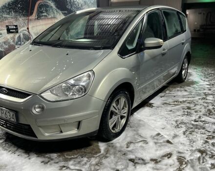 Бежевый Форд С-Макс, объемом двигателя 1.8 л и пробегом 220 тыс. км за 3250 $, фото 1 на Automoto.ua