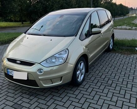 Бежевый Форд С-Макс, объемом двигателя 1.8 л и пробегом 320 тыс. км за 4800 $, фото 1 на Automoto.ua