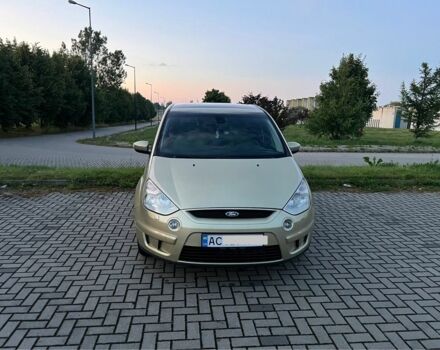 Бежевый Форд С-Макс, объемом двигателя 1.8 л и пробегом 320 тыс. км за 4800 $, фото 1 на Automoto.ua