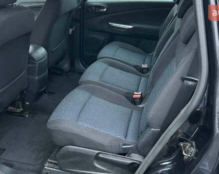 Черный Форд С-Макс, объемом двигателя 2 л и пробегом 207 тыс. км за 5912 $, фото 10 на Automoto.ua