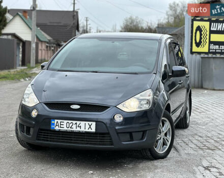 Чорний Форд С-Макс, об'ємом двигуна 2 л та пробігом 245 тис. км за 5700 $, фото 1 на Automoto.ua