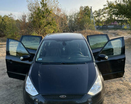 Чорний Форд С-Макс, об'ємом двигуна 2 л та пробігом 267 тис. км за 6800 $, фото 5 на Automoto.ua