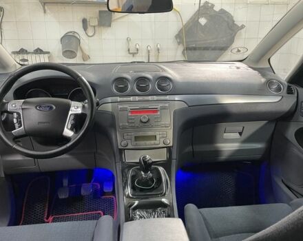 Форд С-Макс 2006 в Одессе на Automoto.ua Черный Форд С-Макс, объемом двигателя 1.8 л и пробегом 380 тыс. км за 5200 $, фото 5 на Automoto.ua