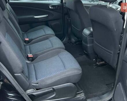 Черный Форд С-Макс, объемом двигателя 2 л и пробегом 207 тыс. км за 5912 $, фото 6 на Automoto.ua