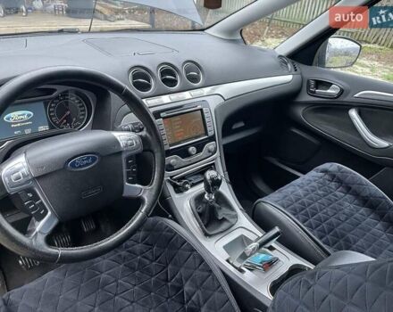 Черный Форд С-Макс, объемом двигателя 1.8 л и пробегом 325 тыс. км за 6200 $, фото 10 на Automoto.ua