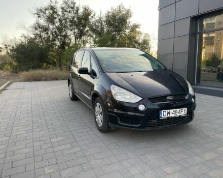 Чорний Форд С-Макс, об'ємом двигуна 0 л та пробігом 303 тис. км за 3009 $, фото 1 на Automoto.ua
