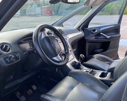 Чорний Форд С-Макс, об'ємом двигуна 2.18 л та пробігом 269 тис. км за 6200 $, фото 3 на Automoto.ua