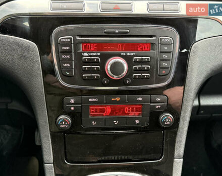 Черный Форд С-Макс, объемом двигателя 2 л и пробегом 280 тыс. км за 8450 $, фото 13 на Automoto.ua